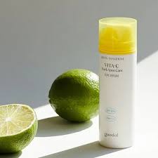Green Tangerine Vita-C Dark Spot Care Sun Serum SPF50+ PA++++